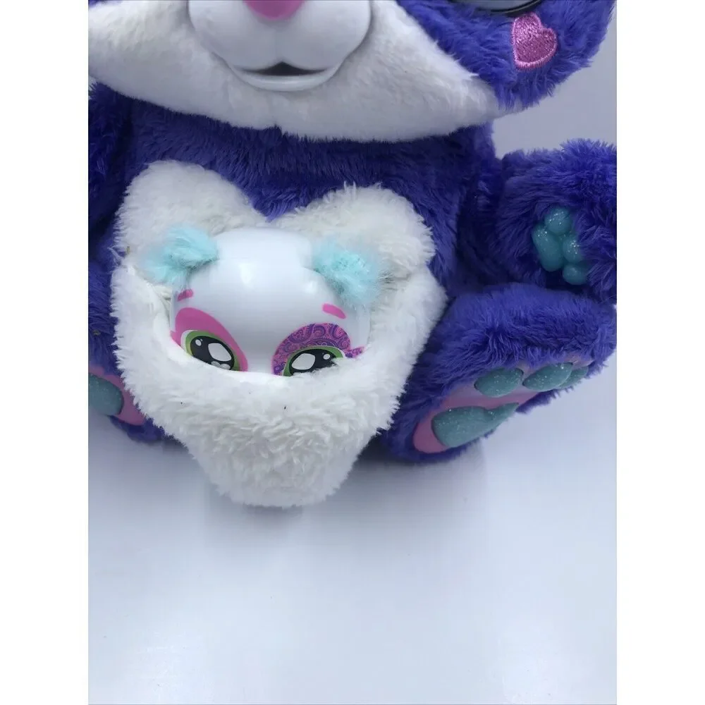 Peek interactive roo